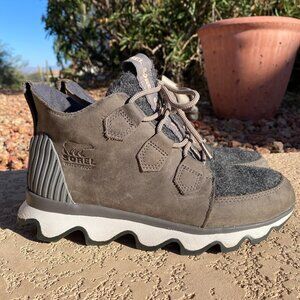 SOREL rain, snow, hiking boots, sz 7